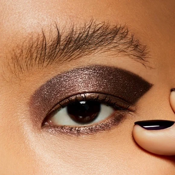 MAC DAZZLE SHADOW shade DREAMYBEAMS